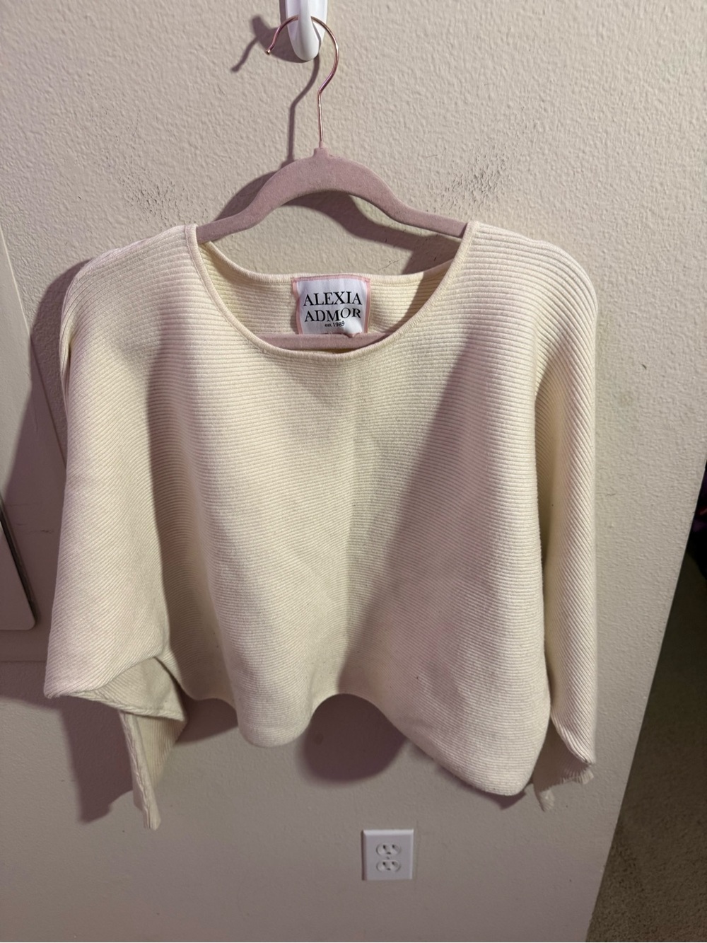Alexia Admor Ivory Ribbed Knit Dolman Batwing Sleeve Sweater Top Size Large